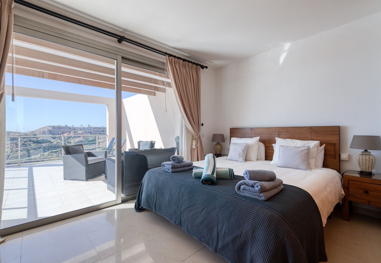 Вилла на San Bartolomé de Tirajana - Espectacular villa con piscina privada, vistas al mar, barbacoa y entorno de relax