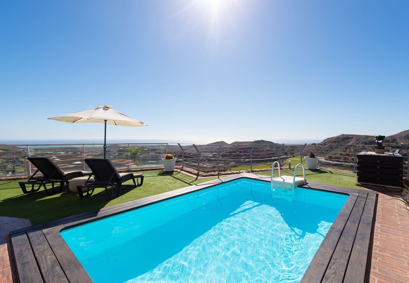 Вилла на San Bartolomé de Tirajana - Espectacular villa con piscina privada, vistas al mar, barbacoa y entorno de relax