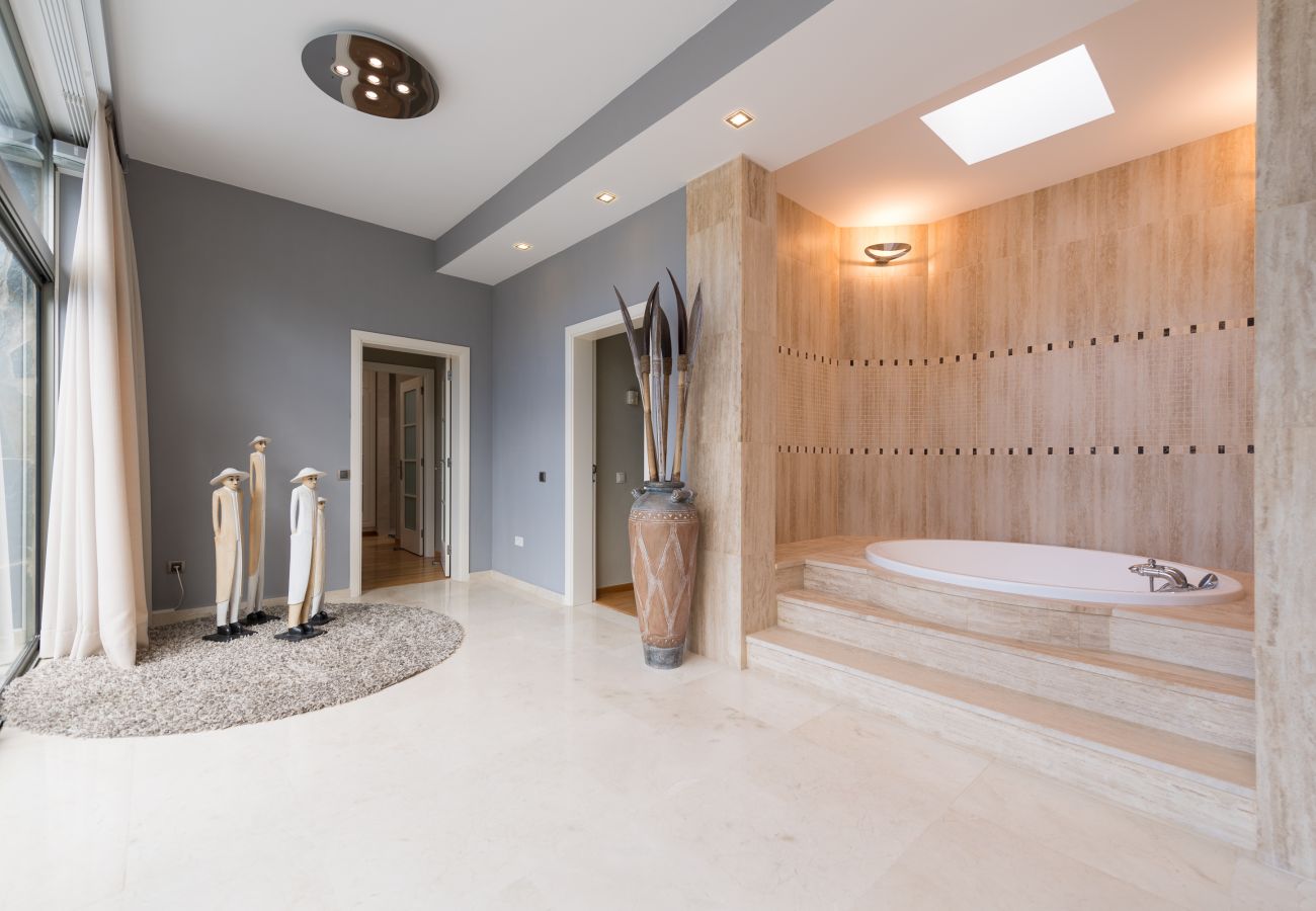 Дом на Mogán - Espectacular casa con piscina privada climatizada en paraíso  Дом на Mogán - Espectacular casa con piscina privada climatizada en paraíso