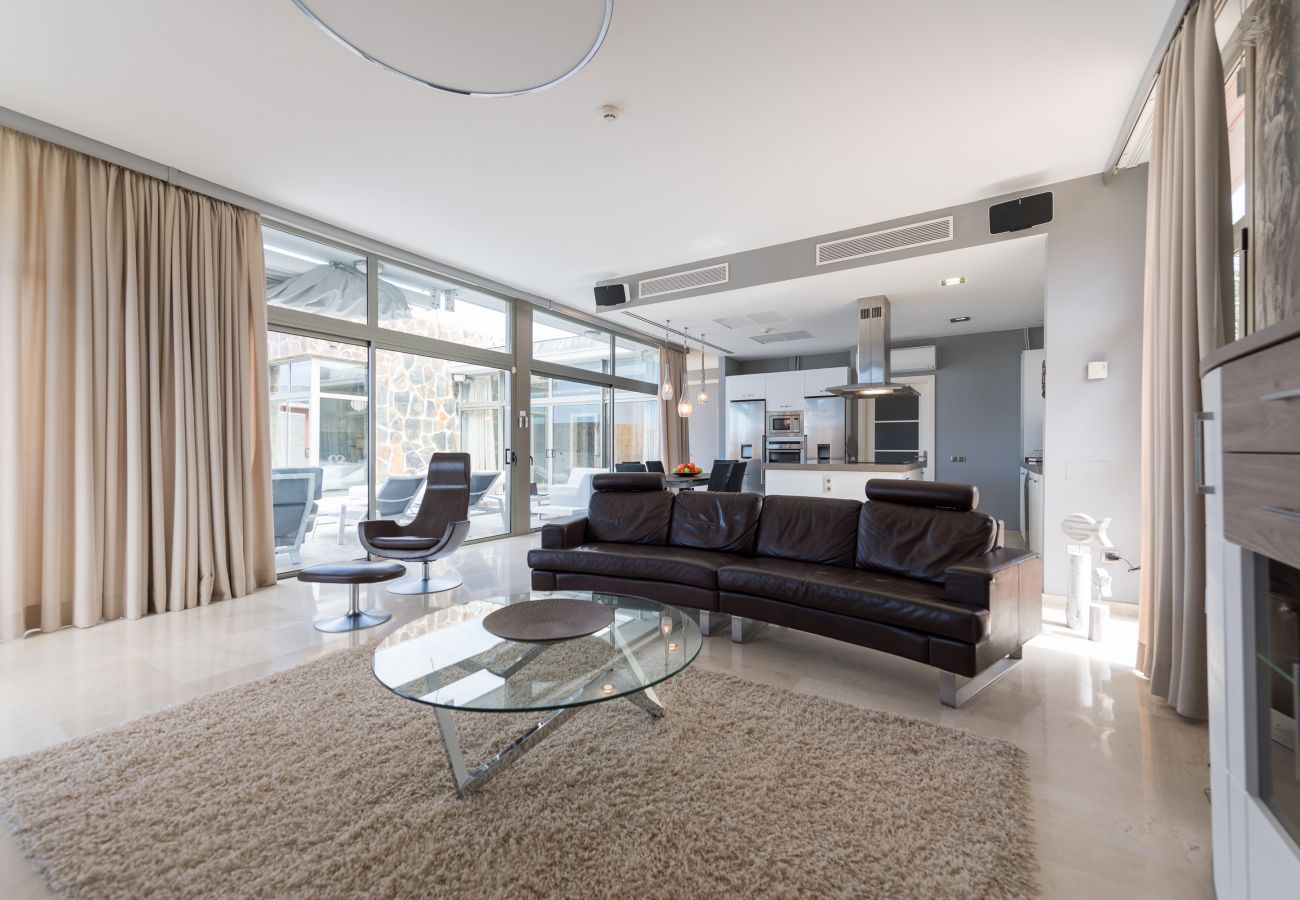 Дом на Mogán - Espectacular casa con piscina privada climatizada en paraíso  Дом на Mogán - Espectacular casa con piscina privada climatizada en paraíso