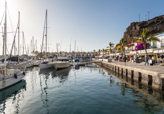 Апартаменты на Mogán - A 20 metros de la playa, terraza, parking privado y AC Апартаменты на Mogán - A 20 metros de la playa, terraza, parking privado y AC