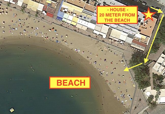 Апартаменты на Mogán - A 20 metros de la playa, terraza, parking privado y AC Апартаменты на Mogán - A 20 metros de la playa, terraza, parking privado y AC