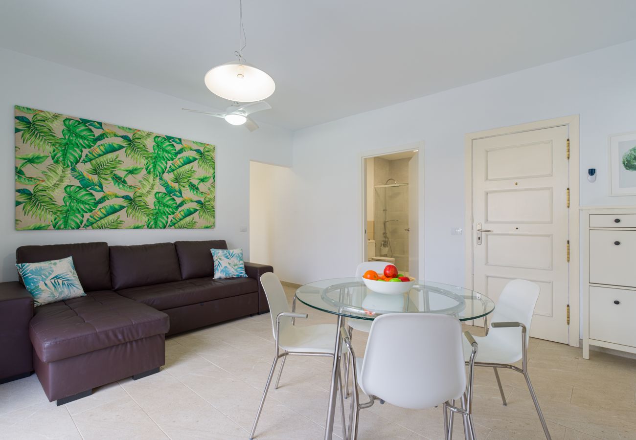 Апартаменты на Mogán - A 20 metros de la playa, parking privado y AC