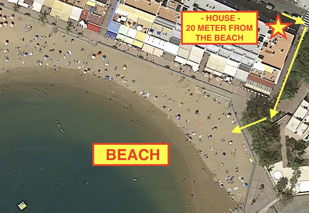 Апартаменты на Mogán - A 20 metros de la playa, parking privado y AC