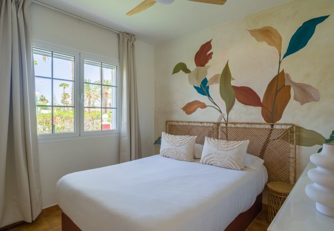 Бунгало на San Bartolomé de Tirajana - Acogedor bungalow con terraza vistas a piscina Бунгало на San Bartolomé de Tirajana - Acogedor bungalow con terraza vistas a piscina