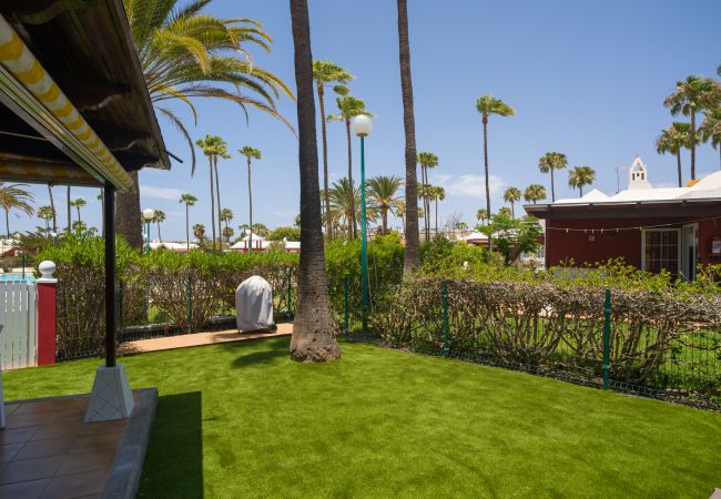Бунгало на San Bartolomé de Tirajana - Acogedor bungalow con terraza vistas a piscina Бунгало на San Bartolomé de Tirajana - Acogedor bungalow con terraza vistas a piscina