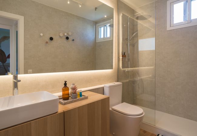 Бунгало на San Bartolomé de Tirajana - Acogedor bungalow con terraza vistas a piscina Бунгало на San Bartolomé de Tirajana - Acogedor bungalow con terraza vistas a piscina