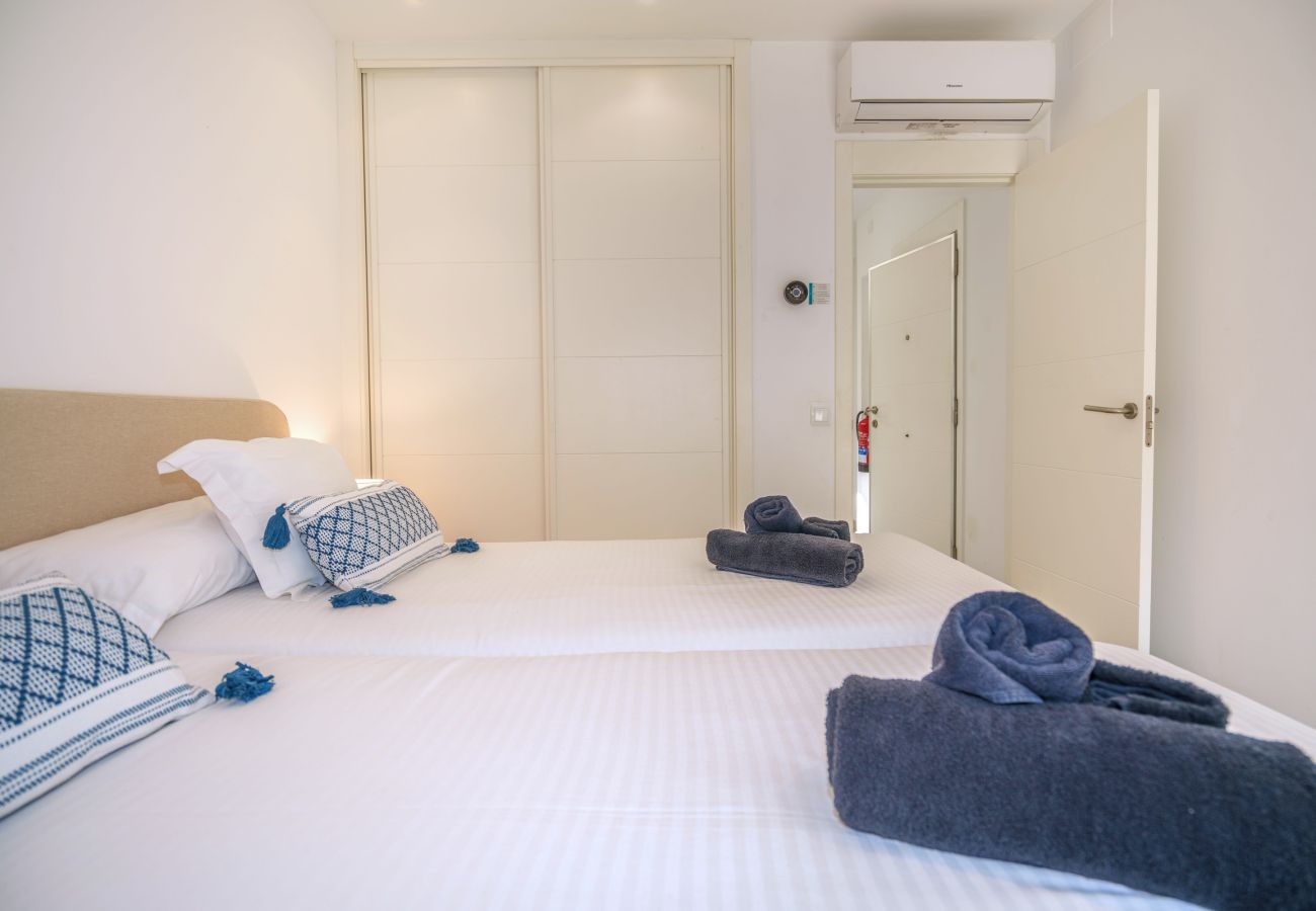 Апартаменты на Cala Sant Vicenç - Mirador Blue Attic I