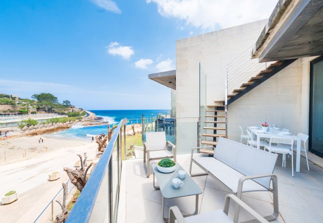 Apartamento en Cala Sant Vicenç - Mirador Blue Attic Apartamento en Cala Sant Vicenç - Mirador Blue Attic